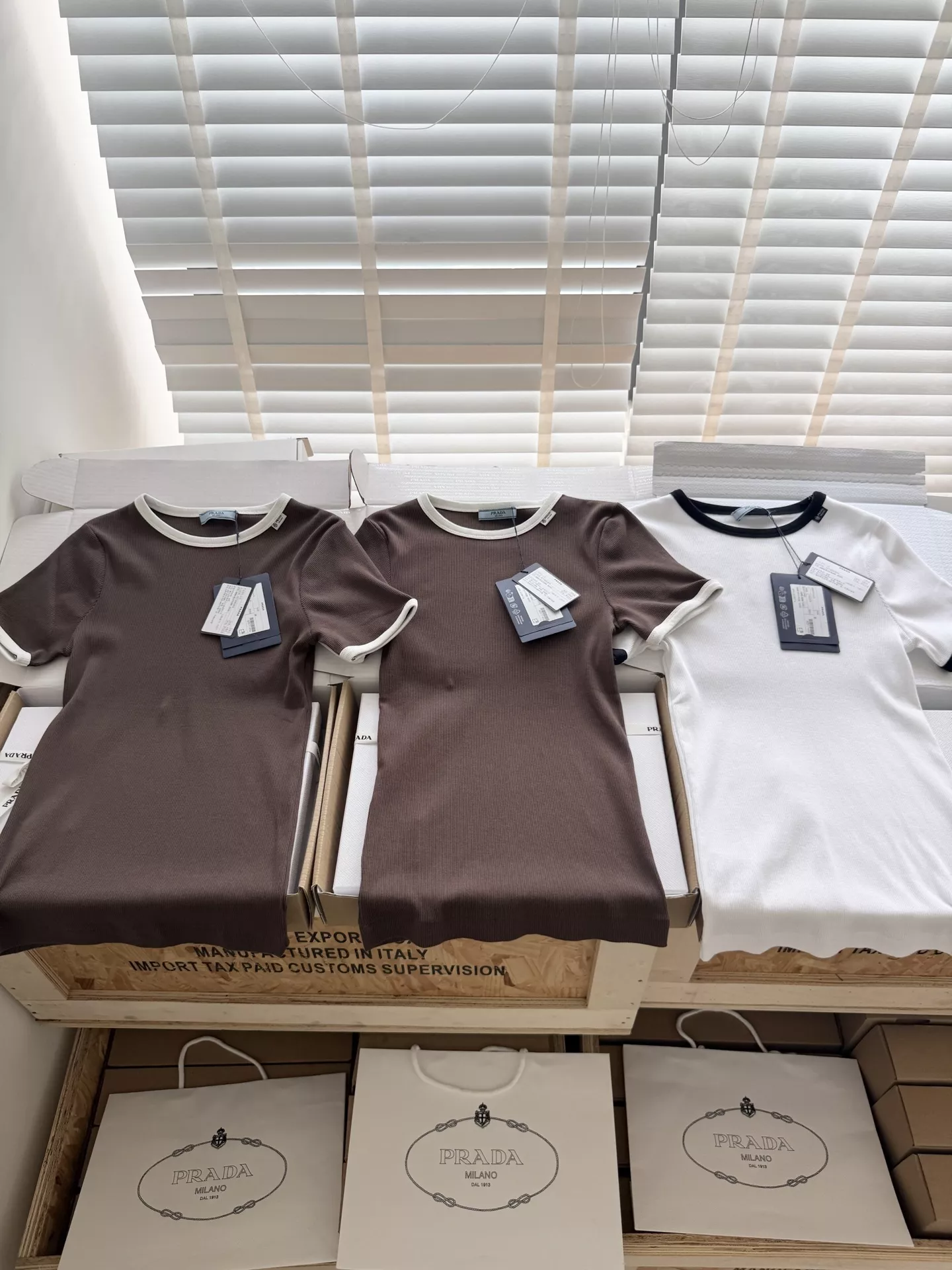 프라다 메리노 울 반소매 슬림 니트 상세 이미지 74