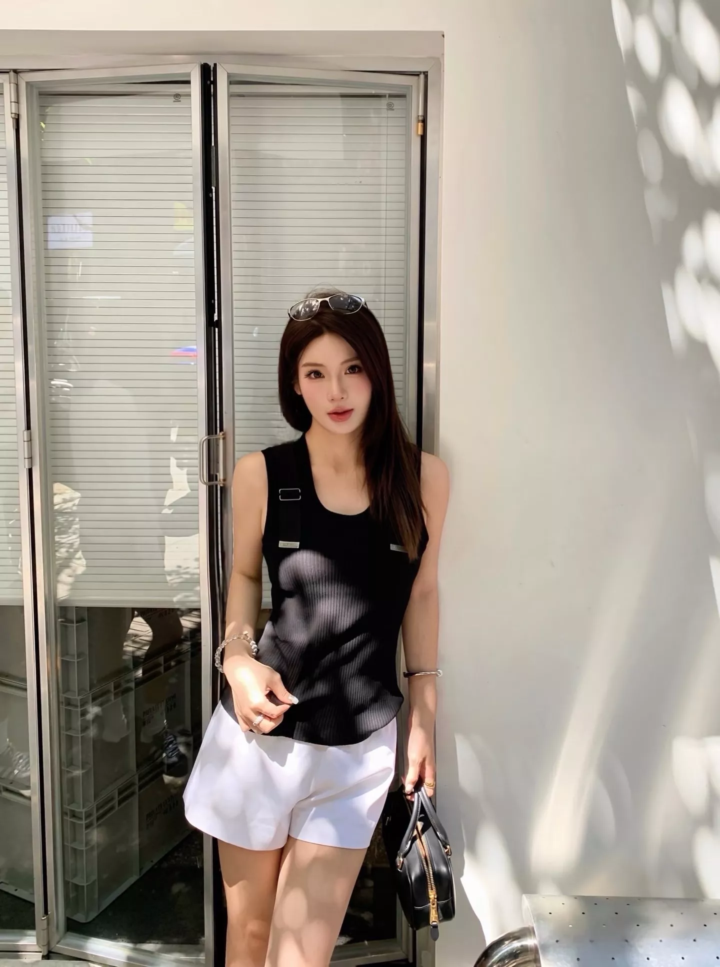 로에베 메리노 울 슬림핏 로고 자카드 민소매 니트 상세 이미지 92