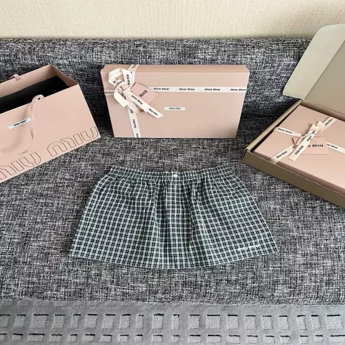 미우미우 체크 플리츠 미니 스커트