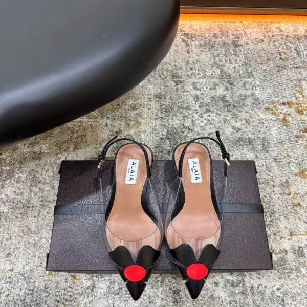 알라이아 투명 패널 플라워 장식 슬링백 펌프스