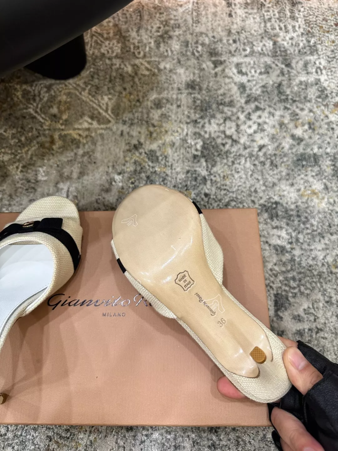 지안비토로시 리본 장식 우븐 소재 여성 토오픈 뮬 상세 이미지 6