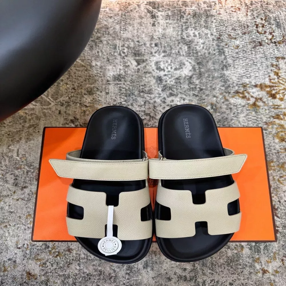 에르메스 카프스킨 H 컷아웃 러버솔 슬리퍼