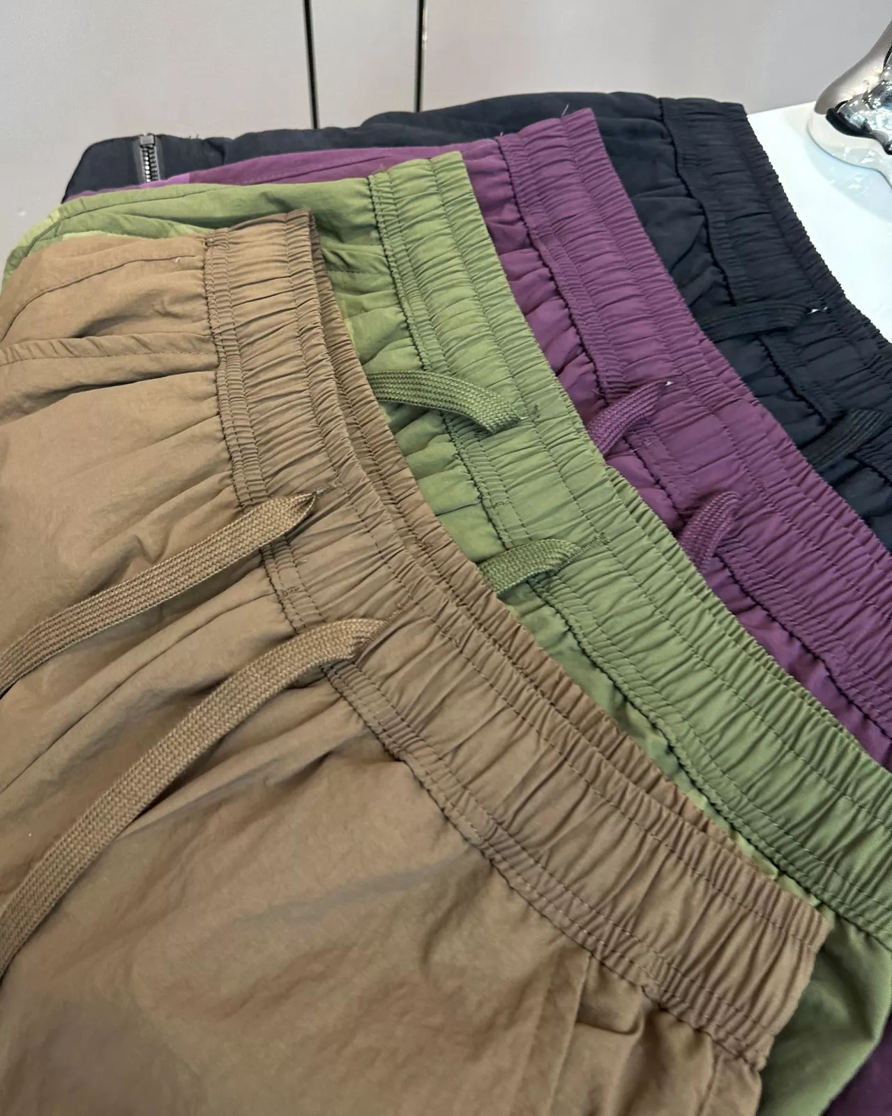 라코스테 워싱 코튼 멀티포켓 아웃도어 하프 팬츠 상세 이미지 20