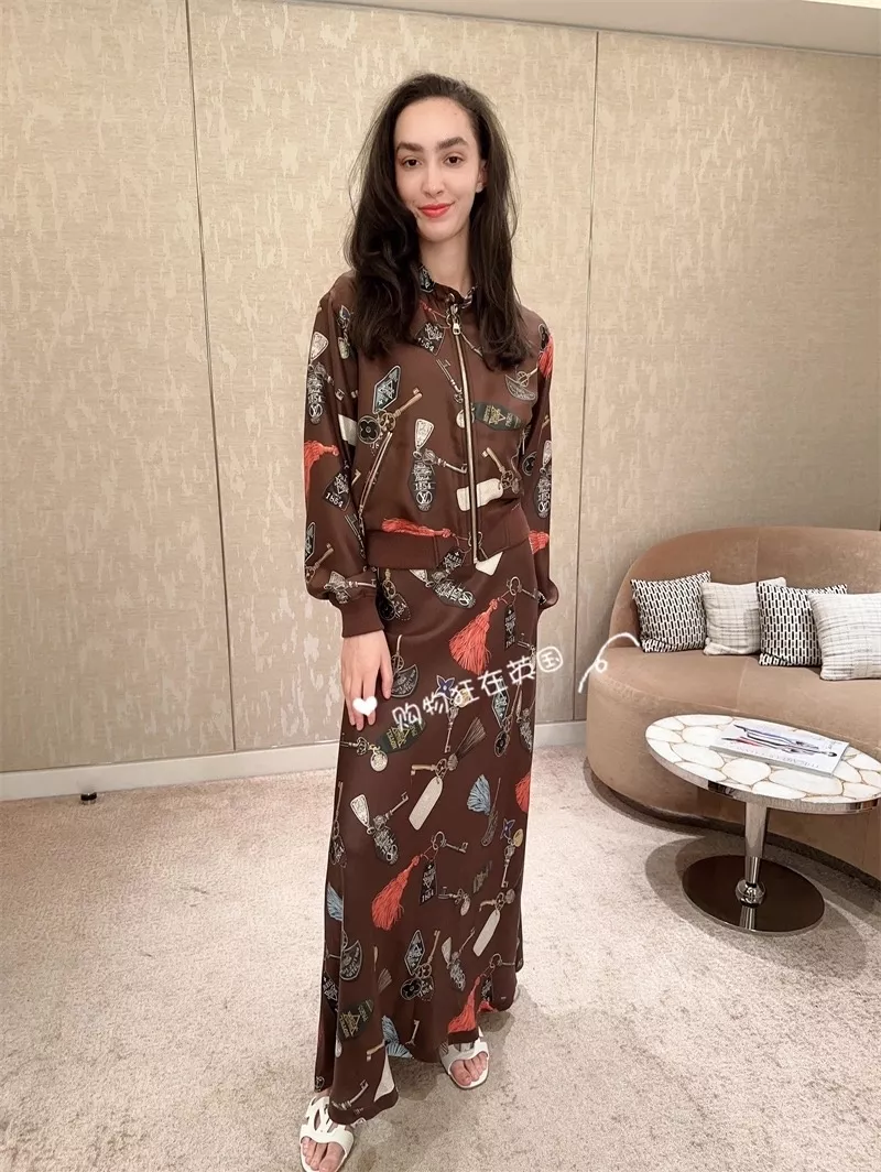 루이비통 파이트 모드 프린트 A라인 롱 스커트 상세 이미지 16