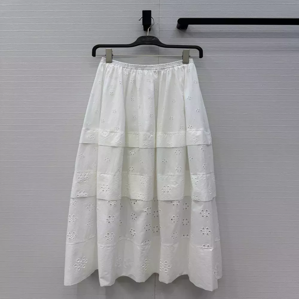 셀린느 플라워 펀칭 자수 캉캉 롱 스커트