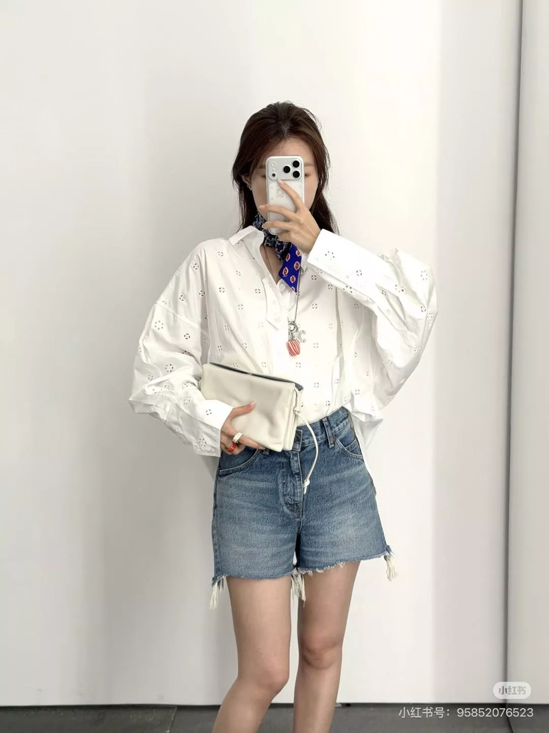 셀린느 플라워 펀칭 자수 코튼 루즈핏 셔츠 상세 이미지 20