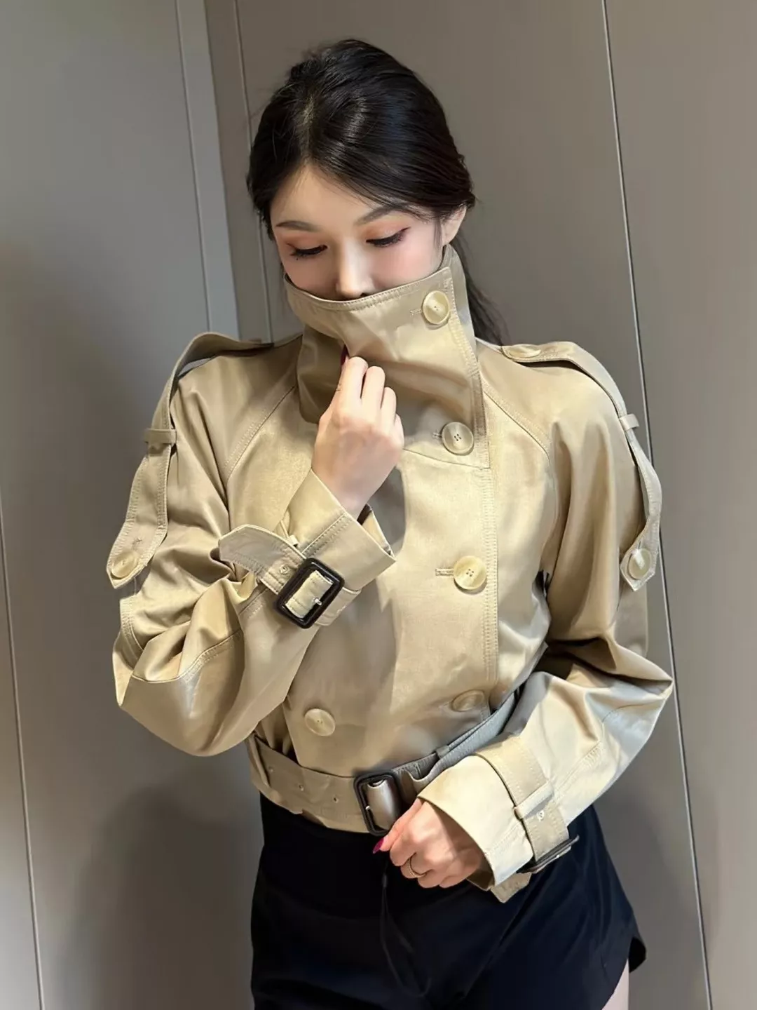 아크네스튜디오 빅카라 크롭 더블버튼 트렌치 코트 상세 이미지 24