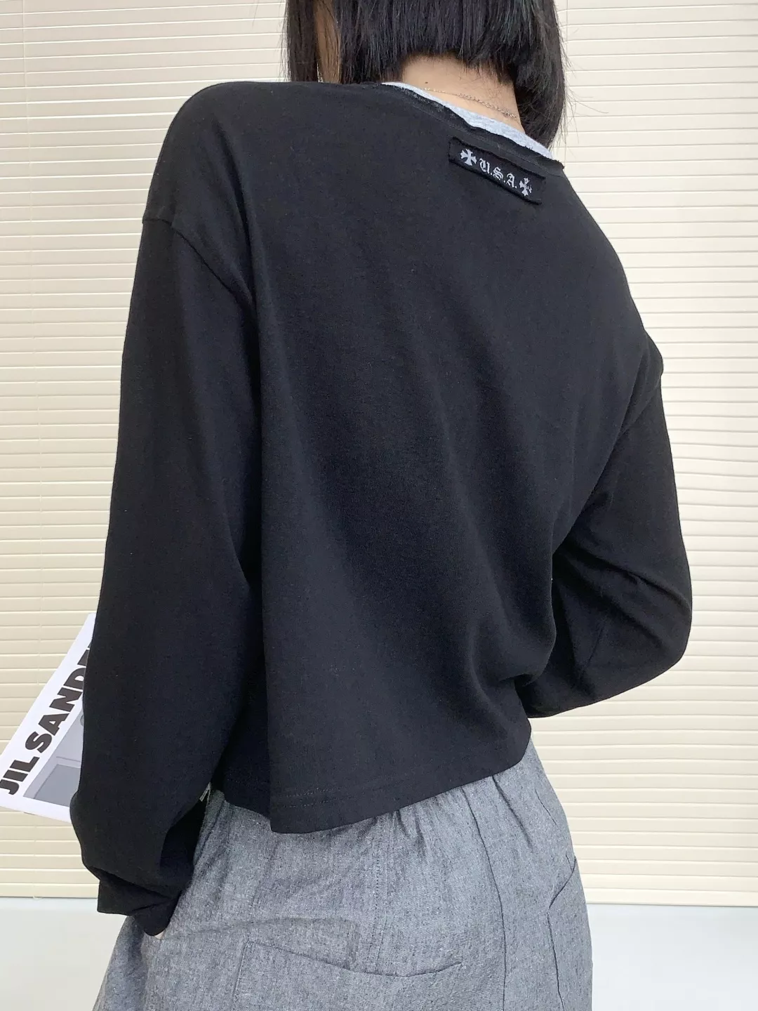 크롬하츠 크로스 프린트 크롭 루즈핏 긴소매 티셔츠 상세 이미지 12