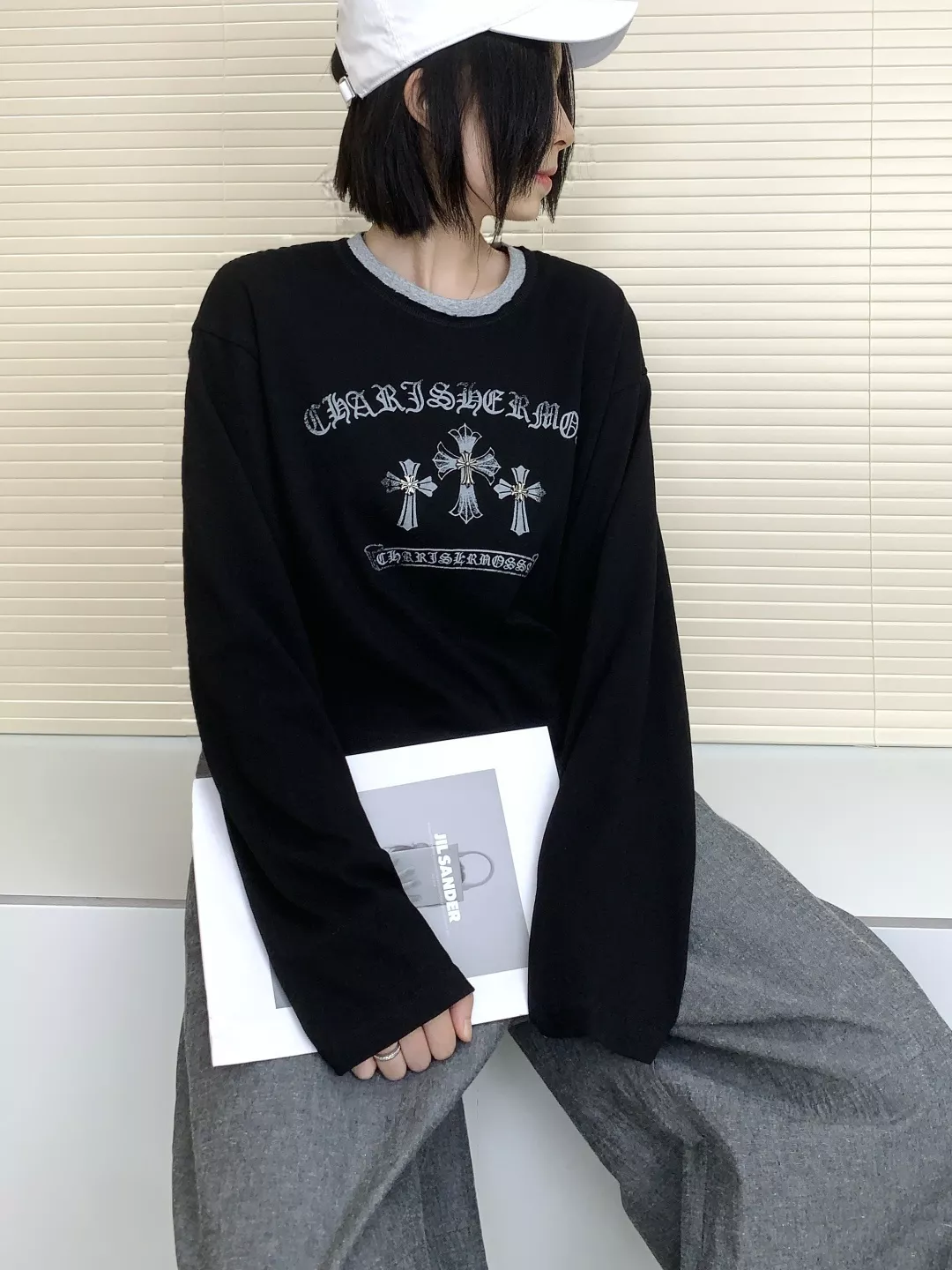 크롬하츠 크로스 프린트 크롭 루즈핏 긴소매 티셔츠 상세 이미지 11