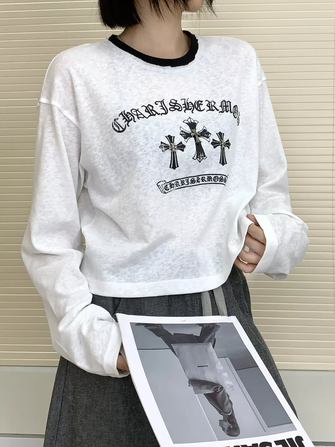 크롬하츠 크로스 프린트 크롭 루즈핏 긴소매 티셔츠 상세 이미지 26