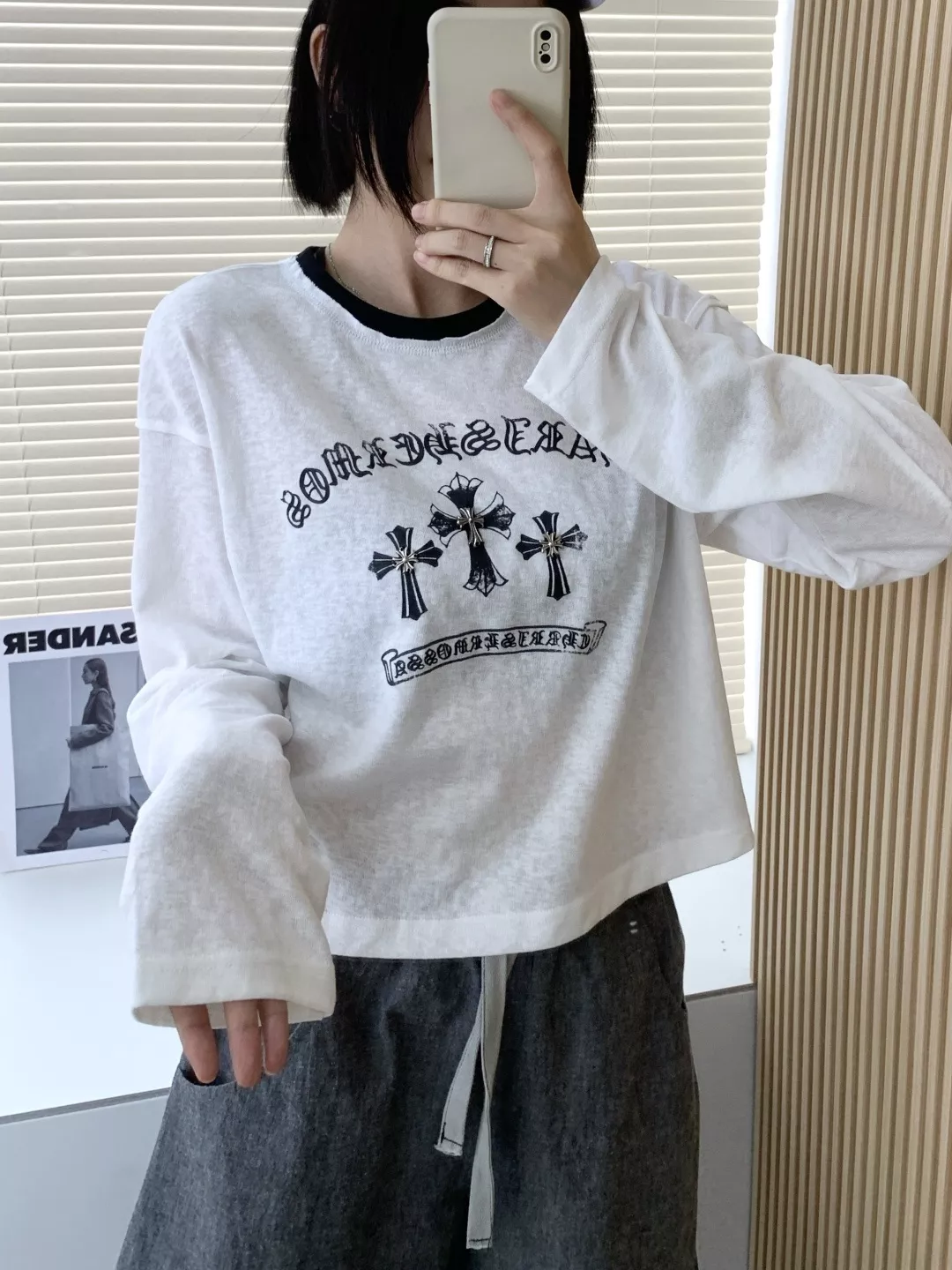 크롬하츠 크로스 프린트 크롭 루즈핏 긴소매 티셔츠 상세 이미지 25