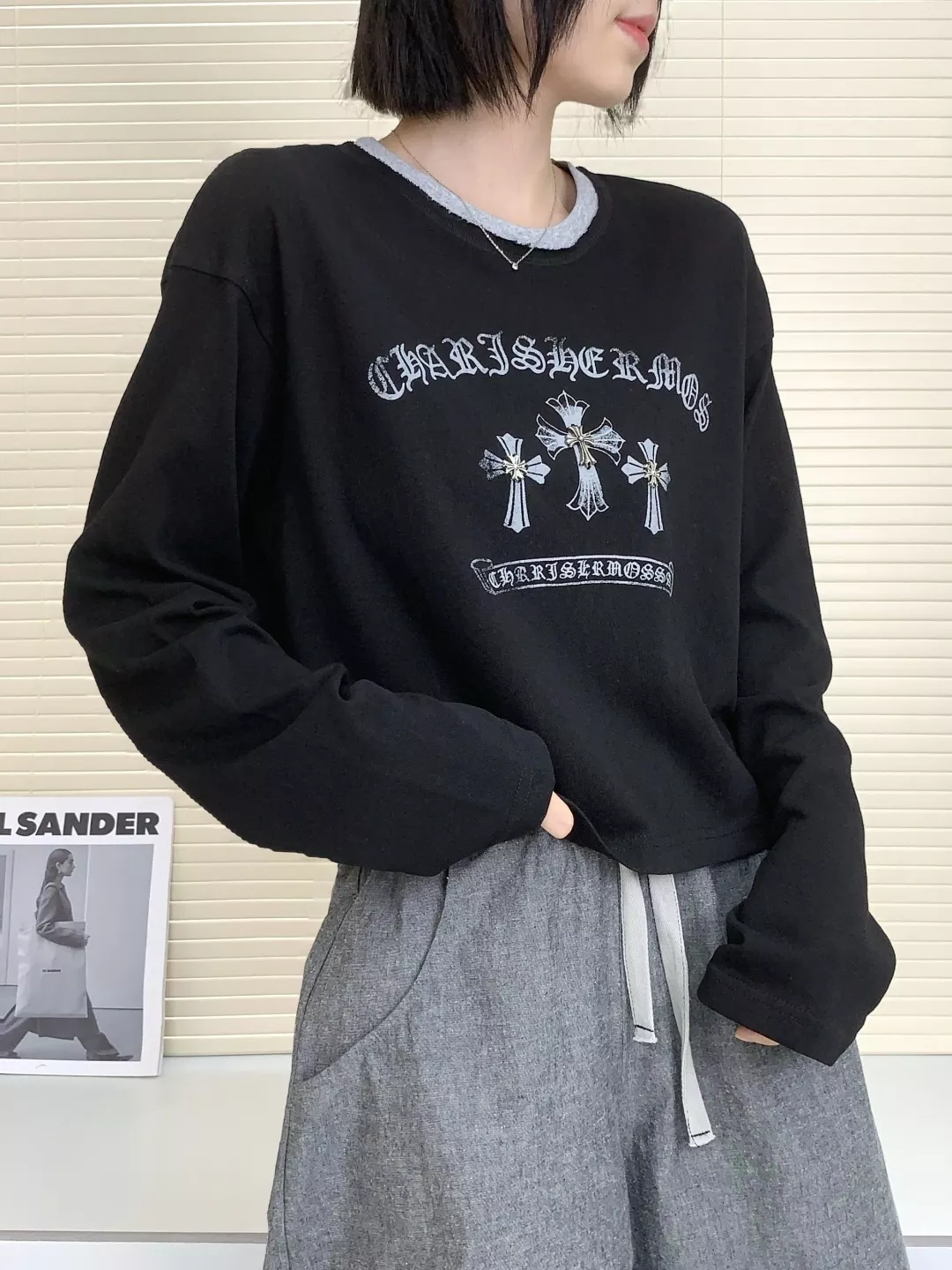 크롬하츠 크로스 프린트 크롭 루즈핏 긴소매 티셔츠 상세 이미지 14