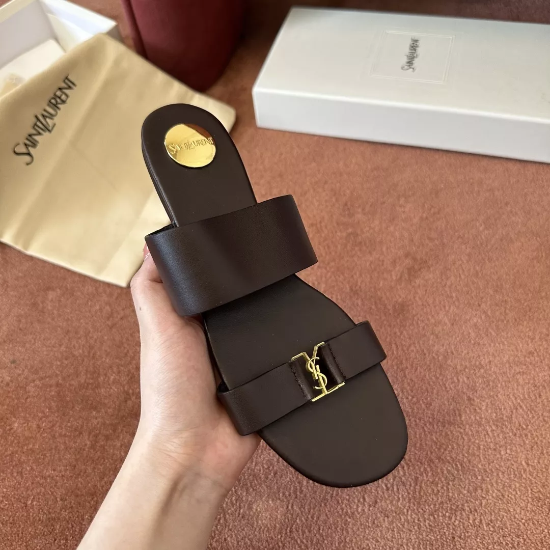 입생로랑 YSL 로고 골드 하드웨어 가죽 슬리퍼 상세 이미지 3