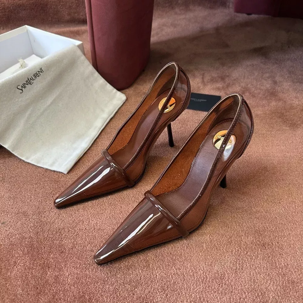 입생로랑 포인티드토 이지스킨 펌프스