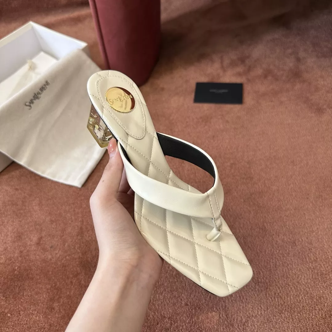 입생로랑 퀼팅 페이턴트 레더 스틸레토 쪼리 힐 상세 이미지 3