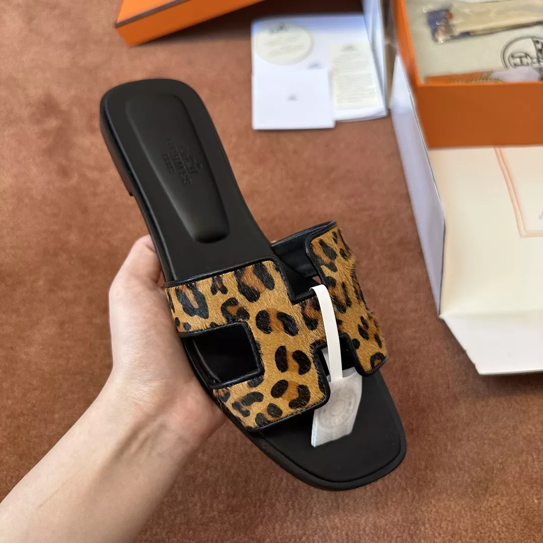 에르메스 오란 레오파드 스웨이드 슬리퍼 상세 이미지 3
