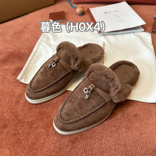로로피아나 참스 워크 스웨이드 퍼 로퍼 뮬