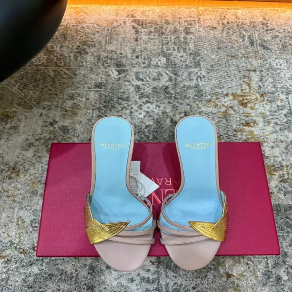 발렌티노 골드 포인트 레더 토오픈 뮬