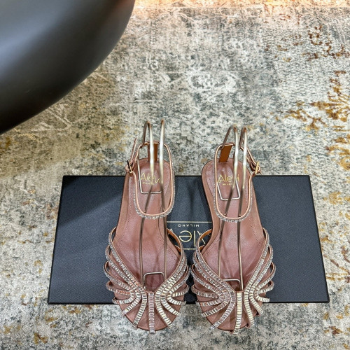 알레비 크리스탈 장식 실크 힐 샌들