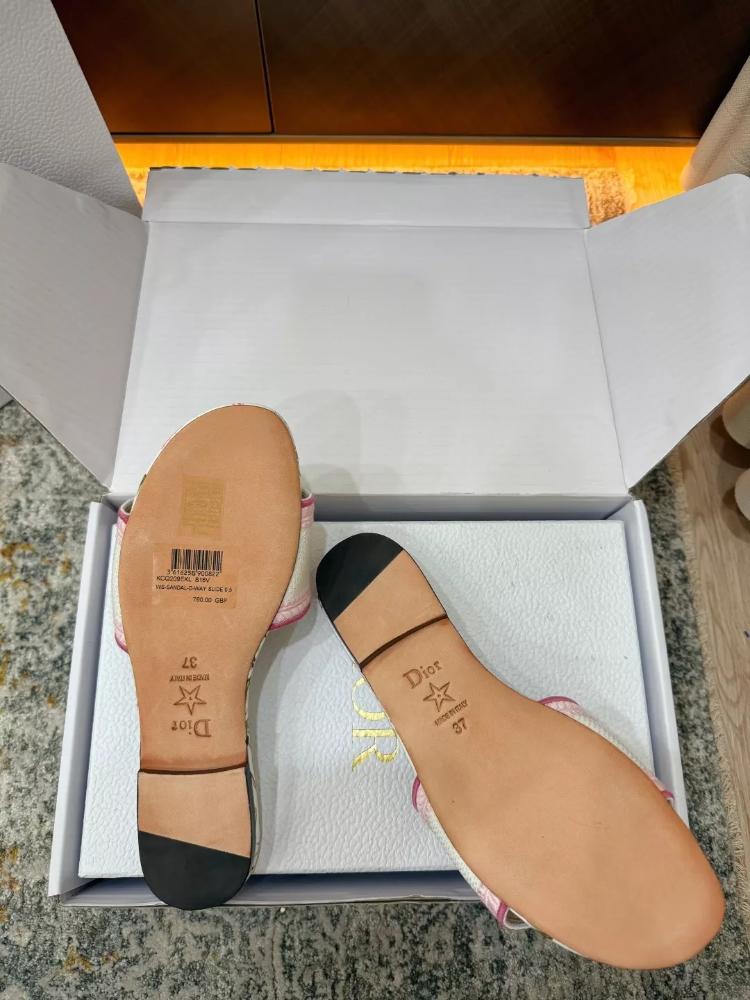 디올 플로럴 프린트 3D 니트 자수 슬리퍼 상세 이미지 7