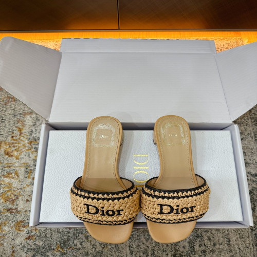 디올 자수 로고 라탄 스타일 슬리퍼