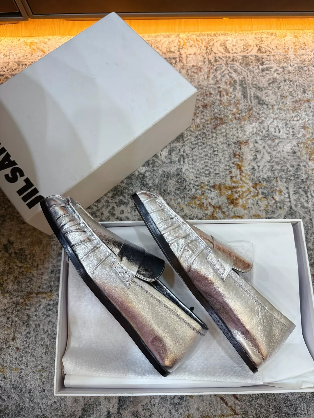 질샌더 메탈릭 카프스킨 스퀘어토 슬립온 로퍼 상세 이미지 4