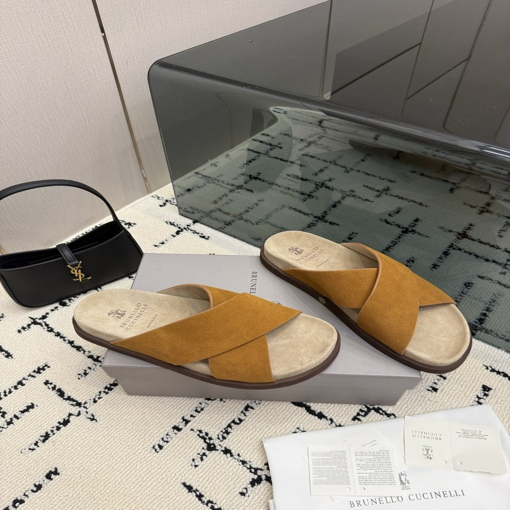 브루넬로쿠치넬리 리치 그레인 가죽 크로스 스트랩 슬리퍼