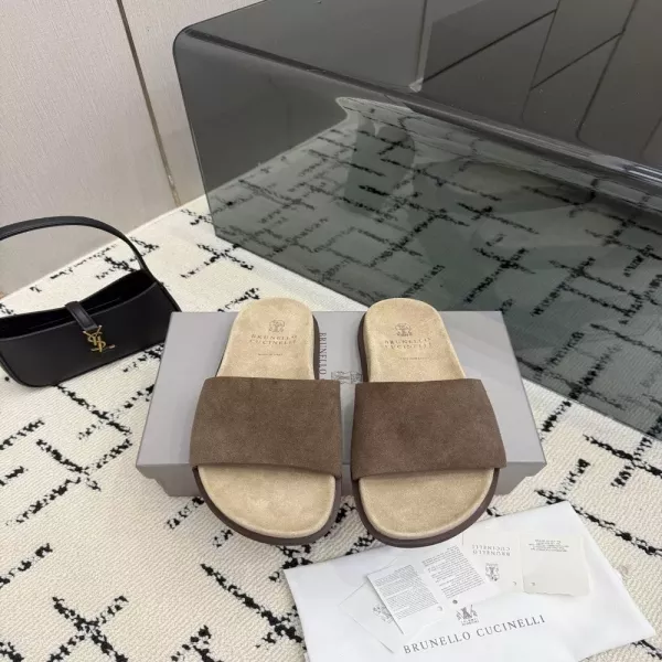 브루넬로쿠치넬리 리치 그레인 가죽 원스트랩 슬리퍼