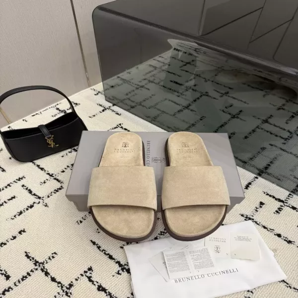 브루넬로쿠치넬리 리치 그레인 가죽 원스트랩 슬리퍼