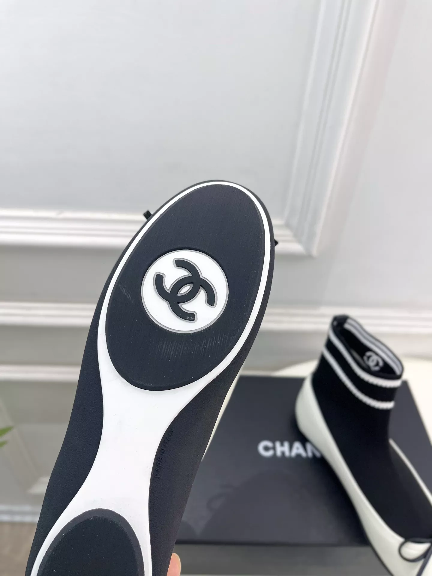 샤넬 더블C 배색 양가죽 삭스 앵클 부츠 상세 이미지 9