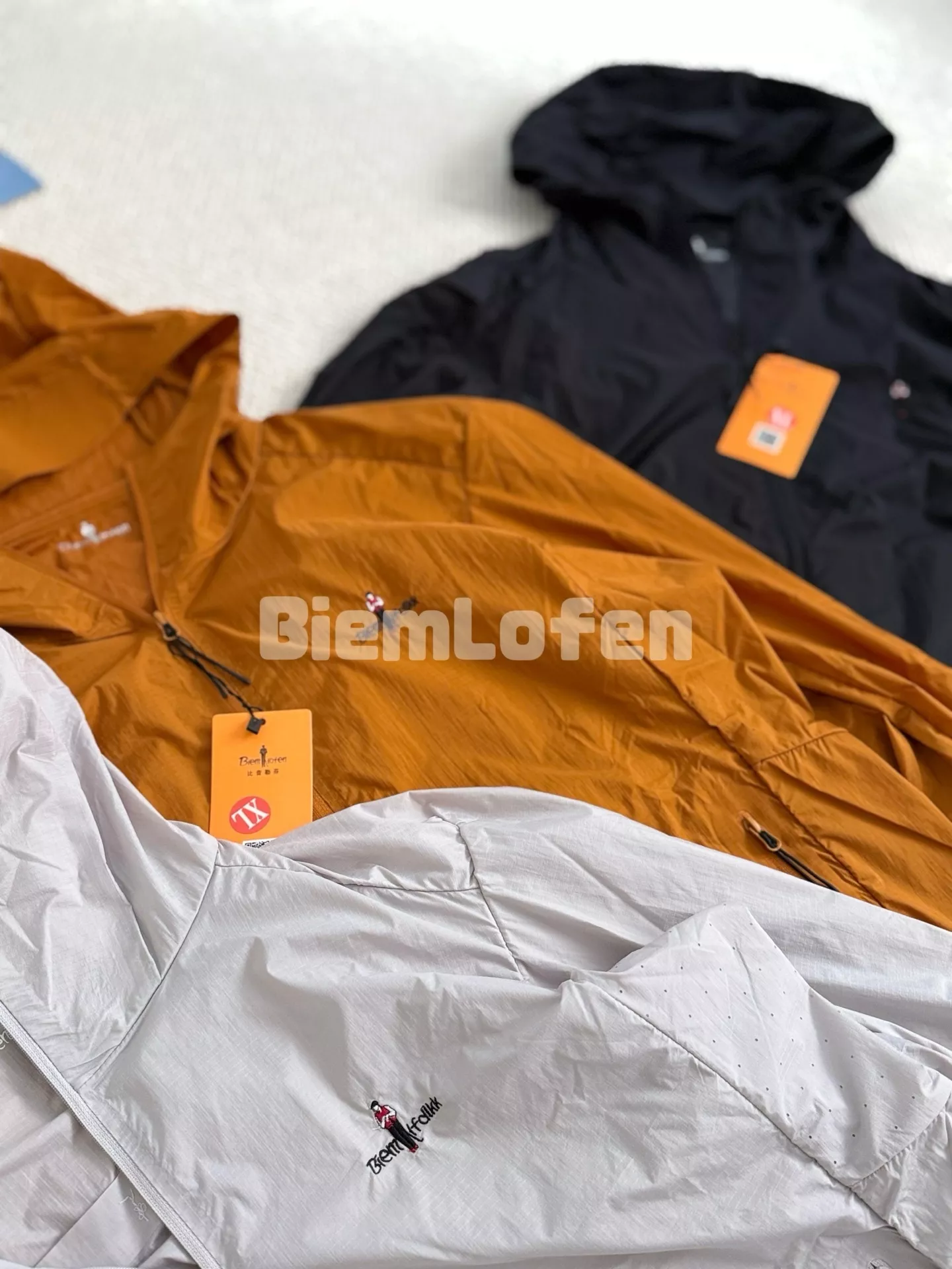 비음러펀 경량 후드 펀칭 통기 루즈핏 자외선 차단 재킷 상세 이미지 10