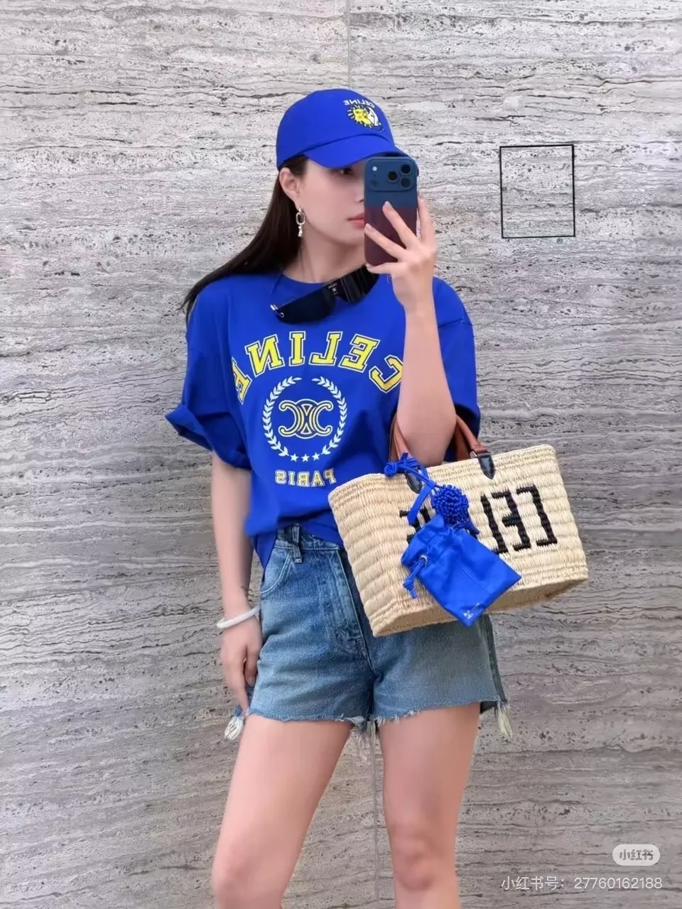 셀린느 레트로 로고 프린트 루즈핏 반소매 티셔츠 상세 이미지 11