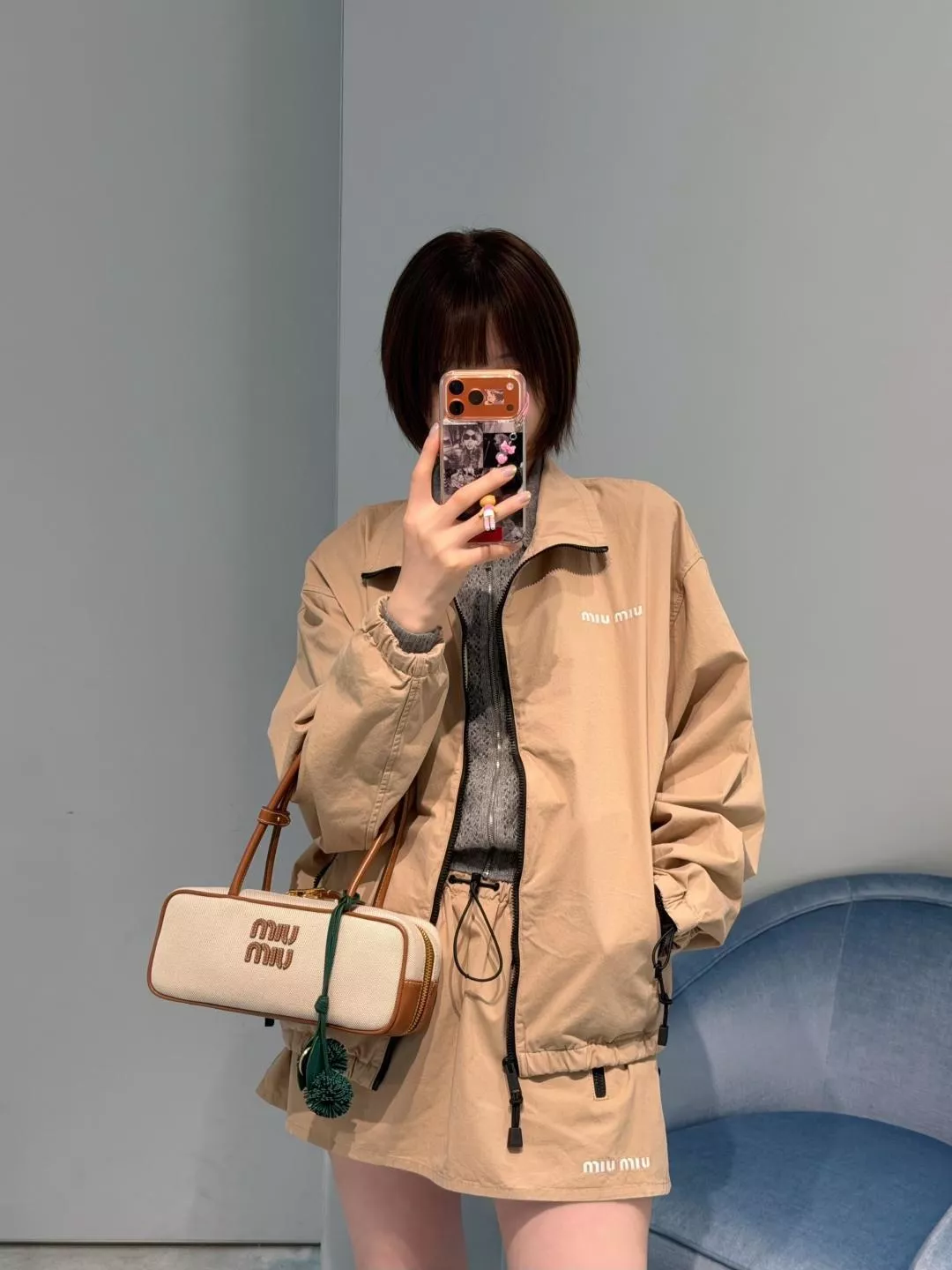 미우미우 스탠드칼라 집업 재킷 상세 이미지 13