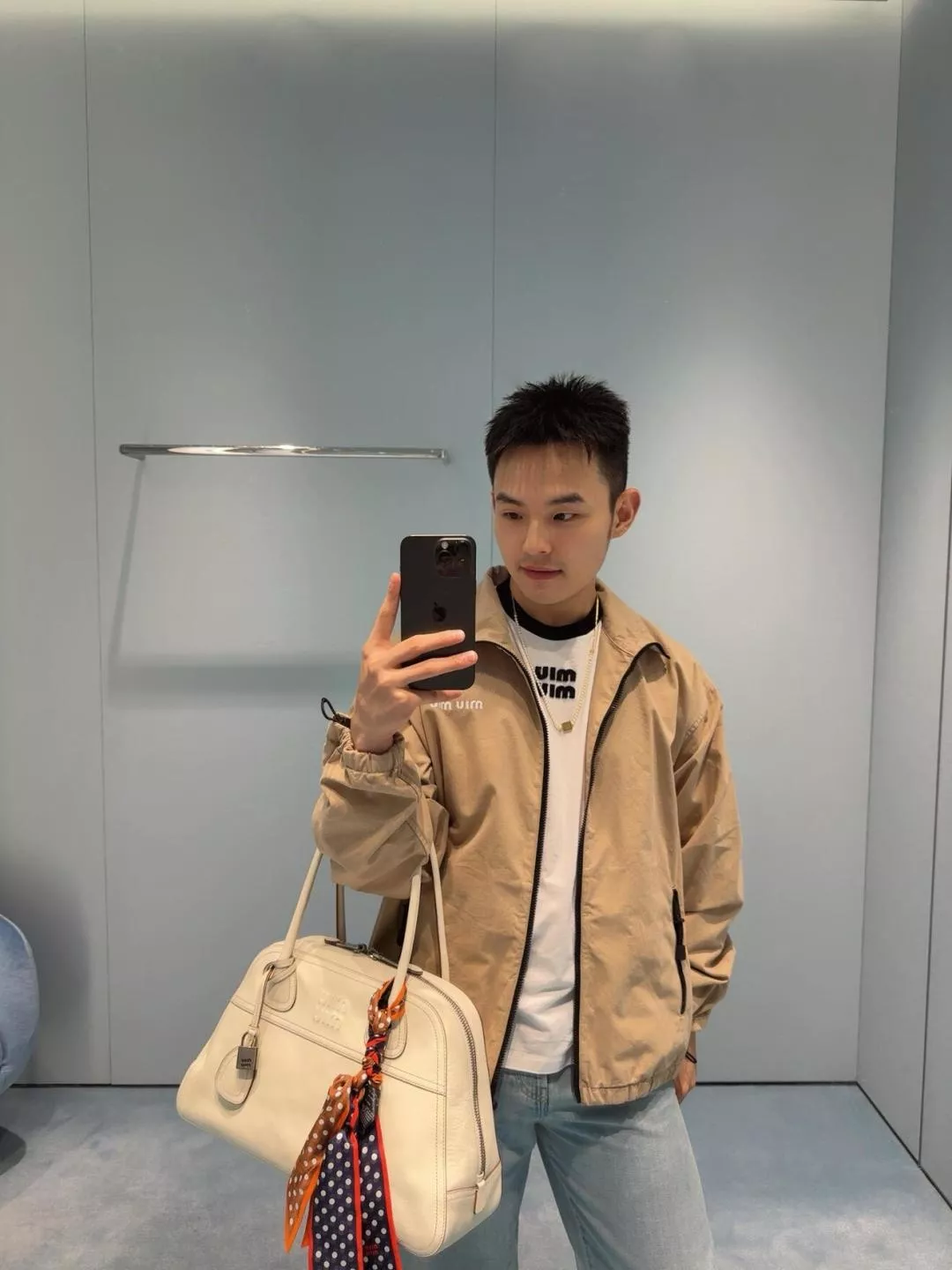 미우미우 스탠드칼라 집업 재킷 상세 이미지 21