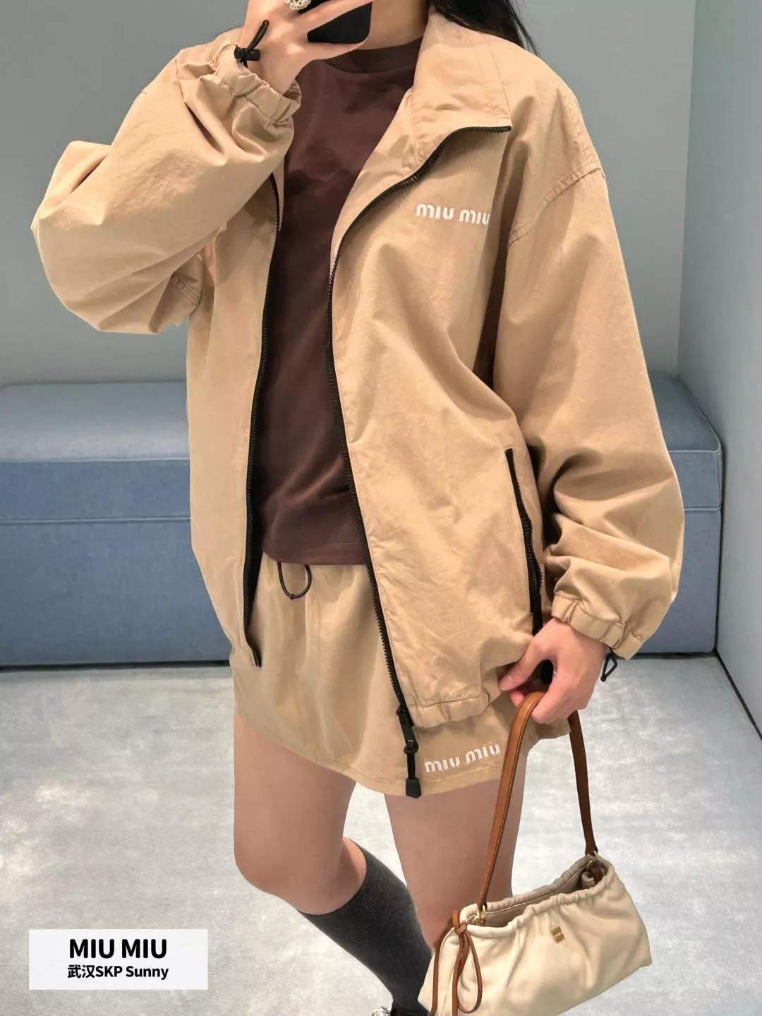 미우미우 스탠드칼라 집업 재킷 상세 이미지 18