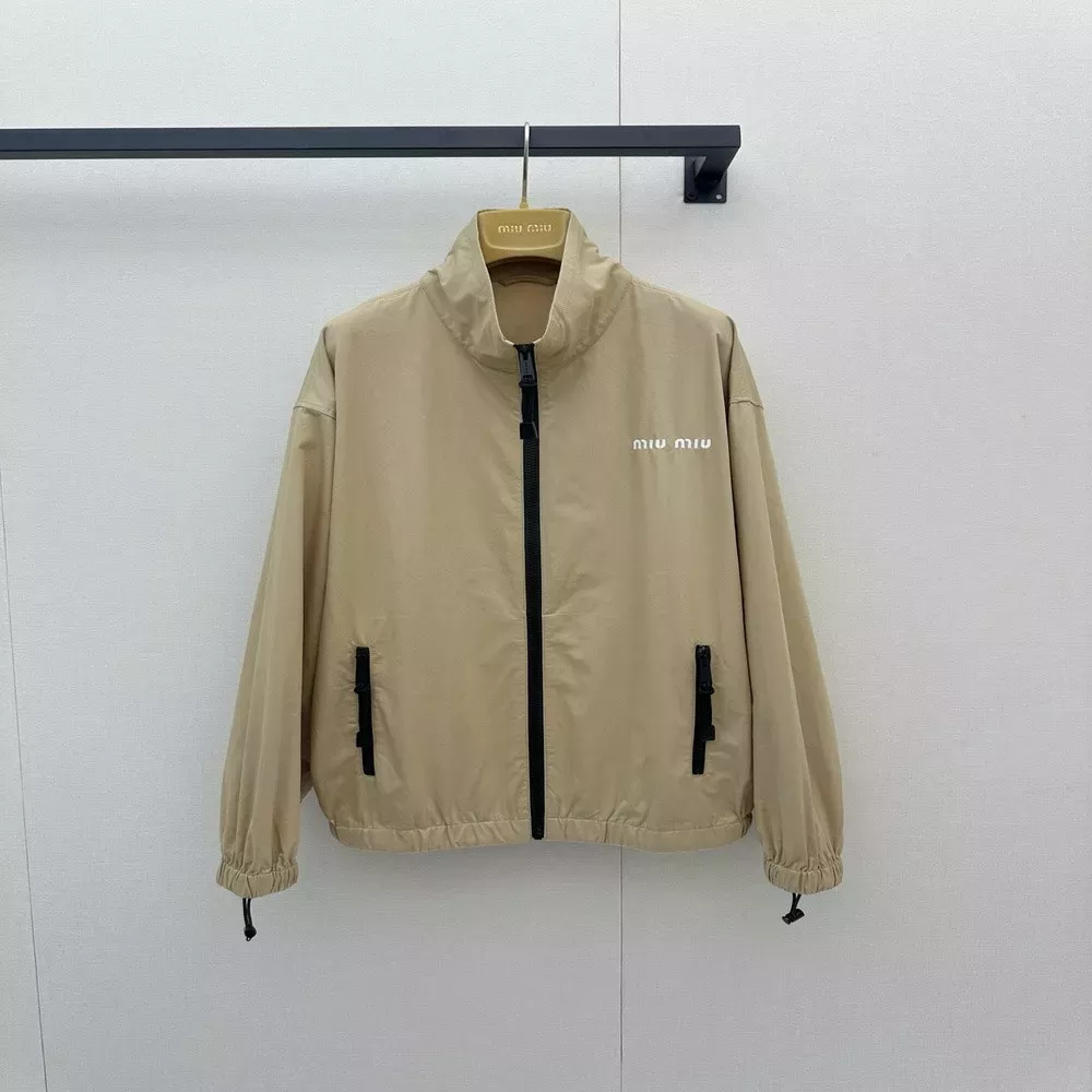 미우미우 스탠드칼라 집업 재킷
