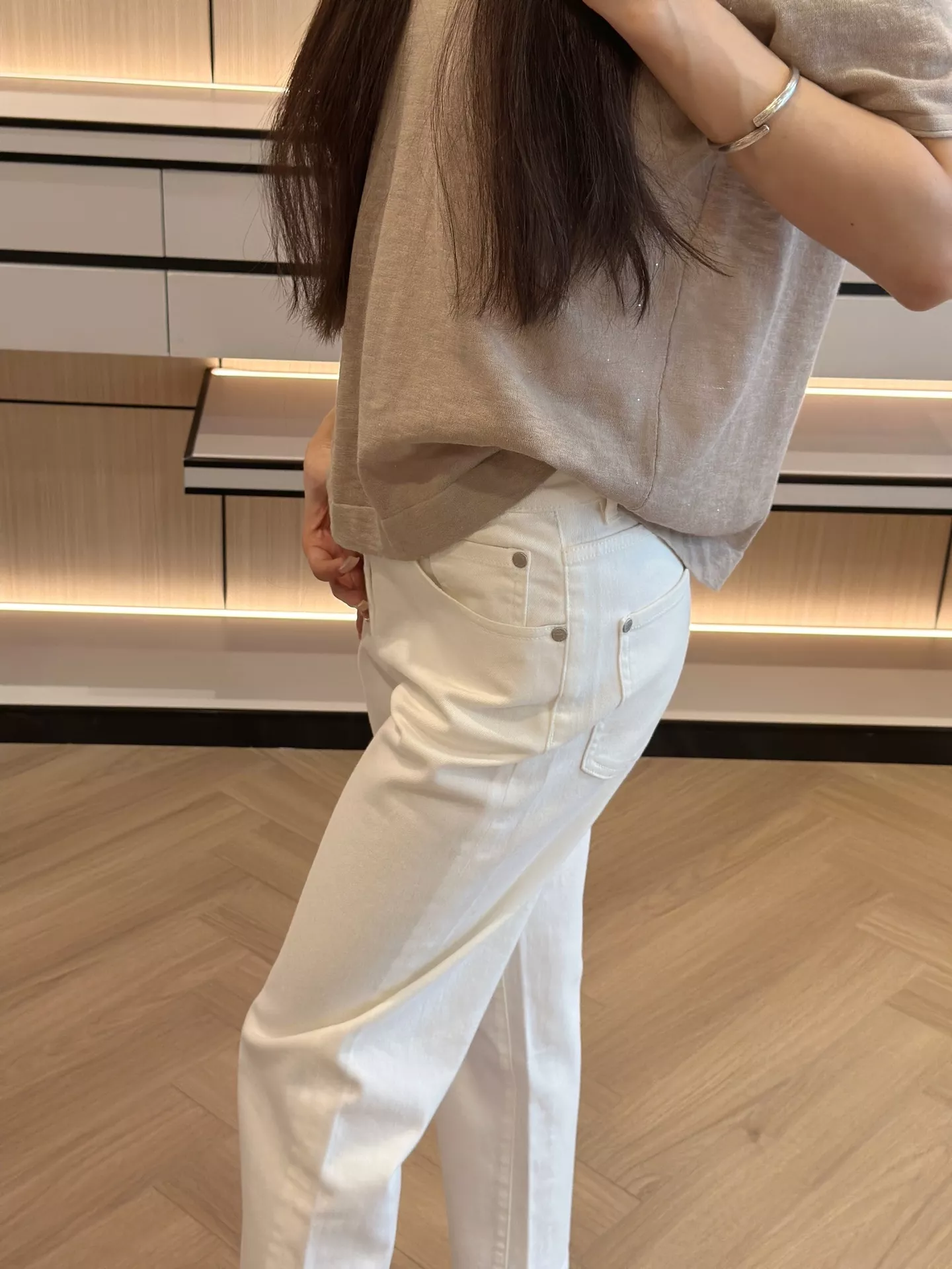 브루넬로쿠치넬리 심플 크롭 스트레이트 화이트 데님 팬츠 상세 이미지 73