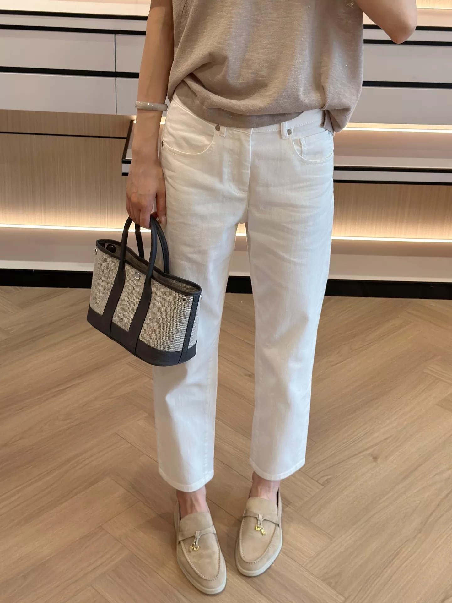 브루넬로쿠치넬리 심플 크롭 스트레이트 화이트 데님 팬츠 상세 이미지 72