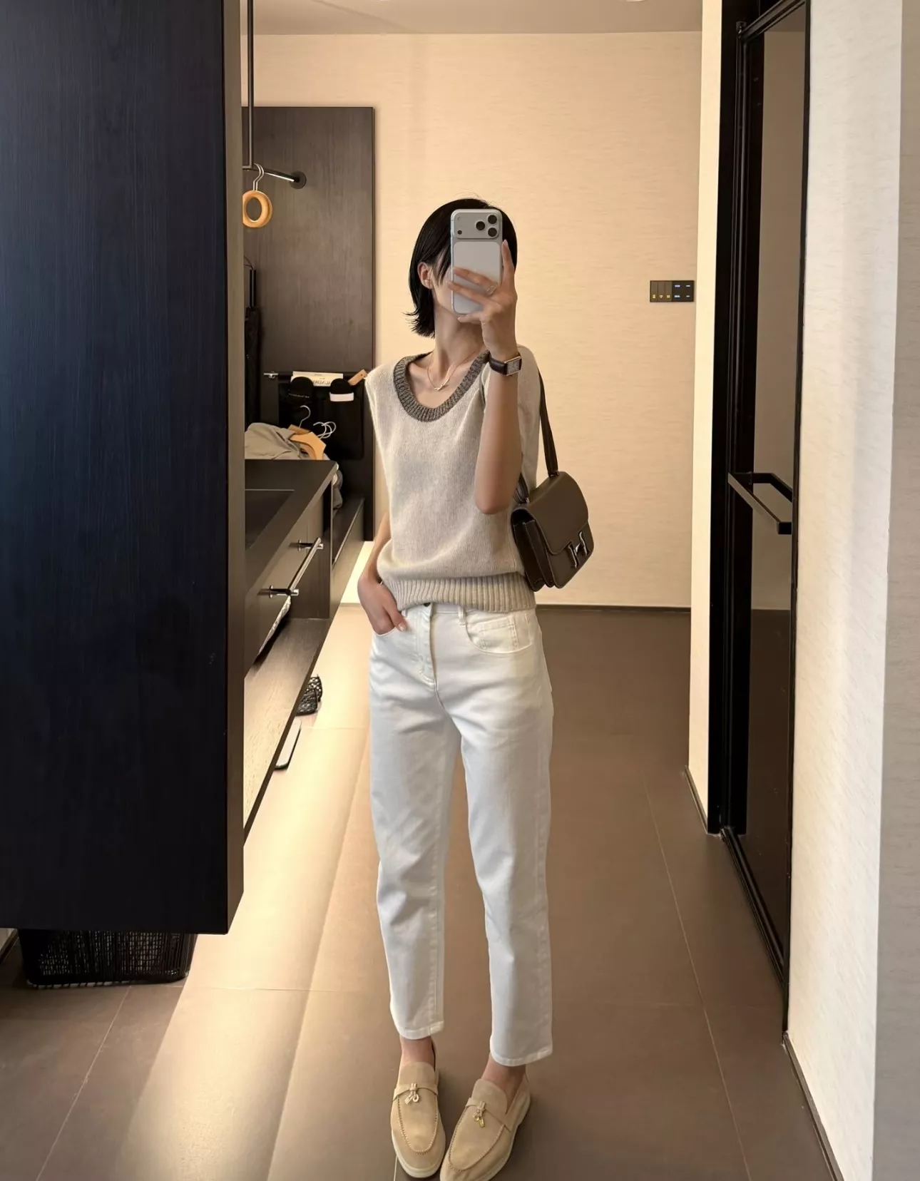브루넬로쿠치넬리 심플 크롭 스트레이트 화이트 데님 팬츠 상세 이미지 58