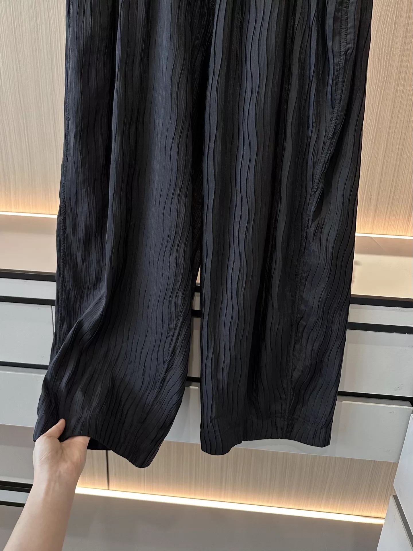 르메르 입체 압주름 와이드 밴딩 슬랙스 팬츠 상세 이미지 6