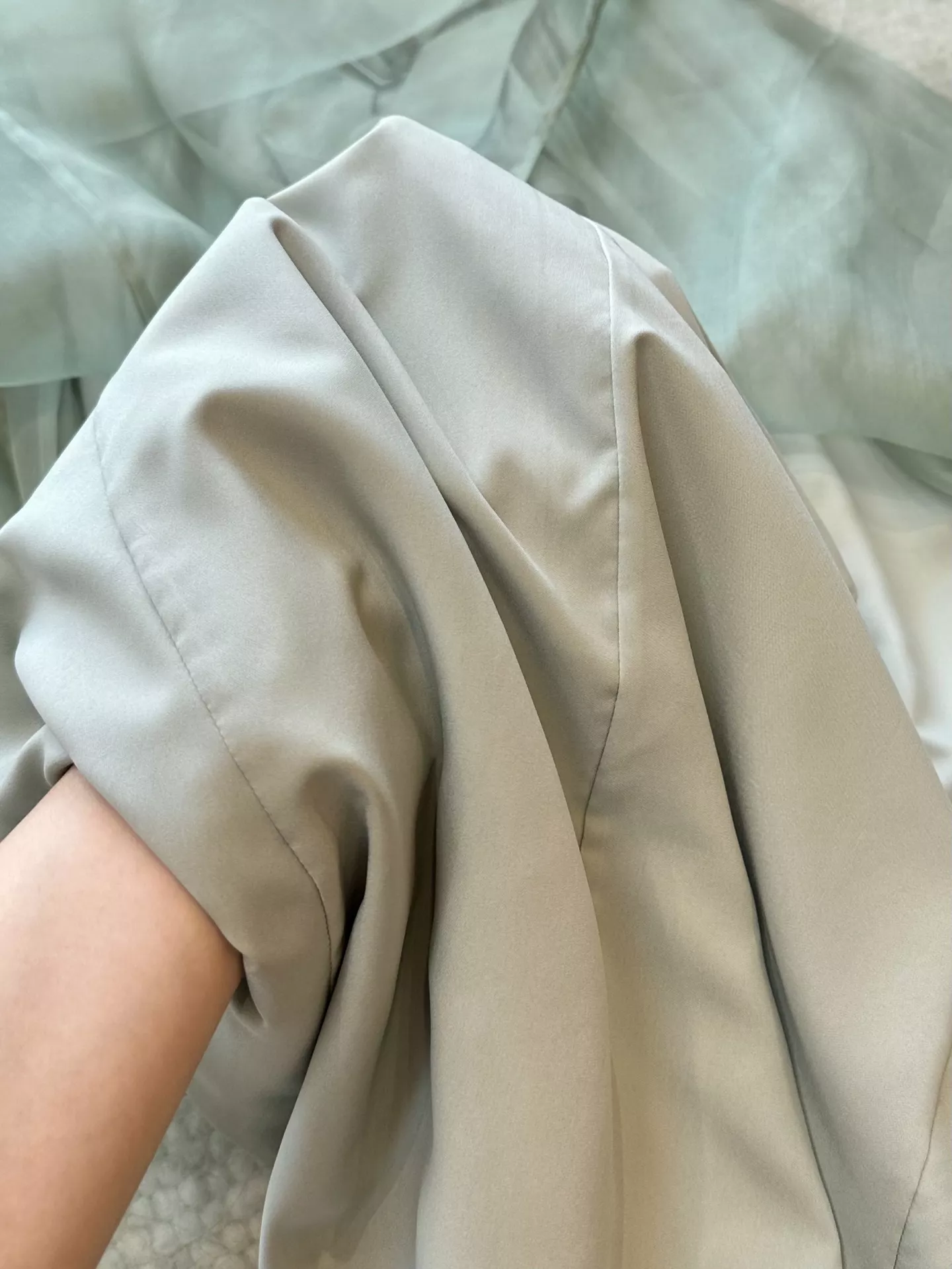 브루넬로쿠치넬리 실크 오간자 허리벨트 브이넥 원피스 상세 이미지 82