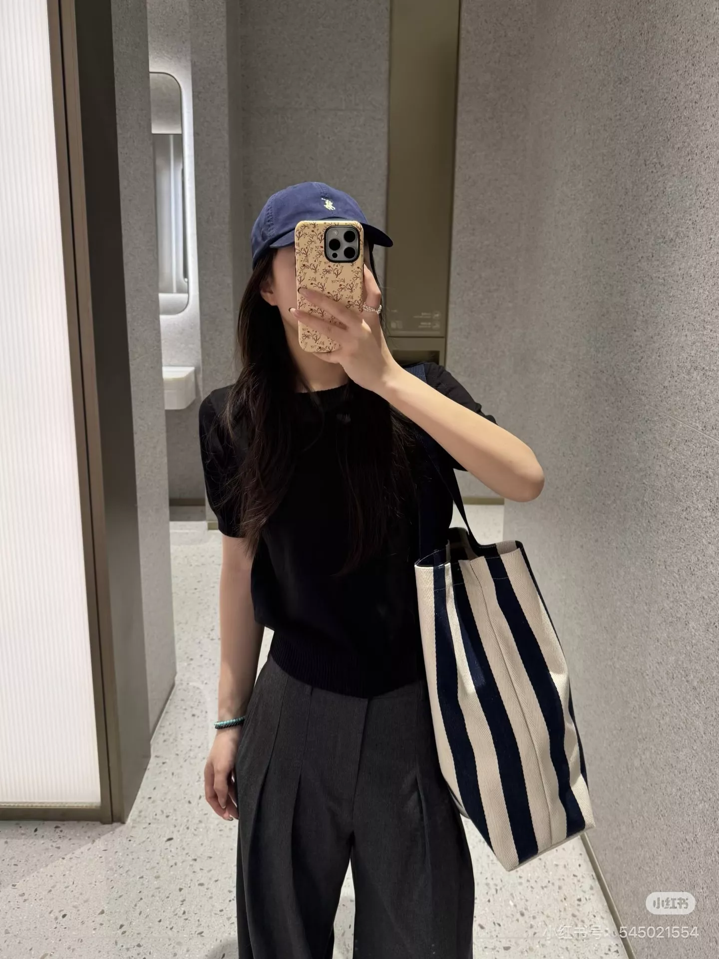 로로피아나 실크 텐셀 혼방 크루넥 반소매 니트 상세 이미지 87
