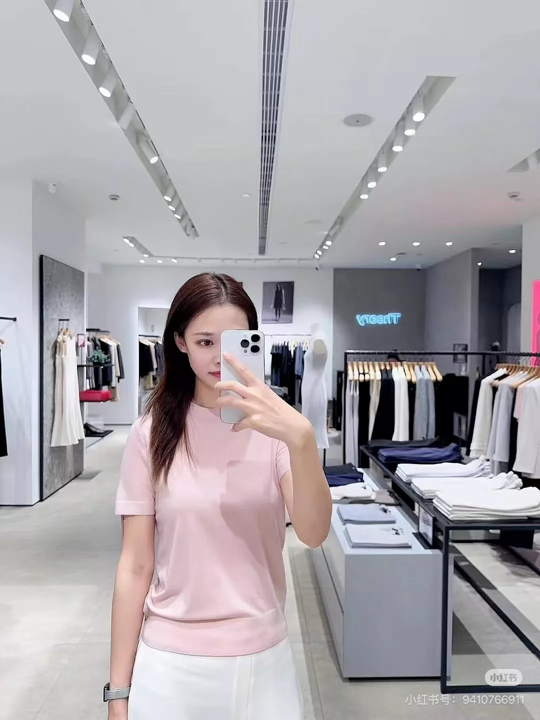 로로피아나 실크 텐셀 혼방 크루넥 반소매 니트 상세 이미지 81