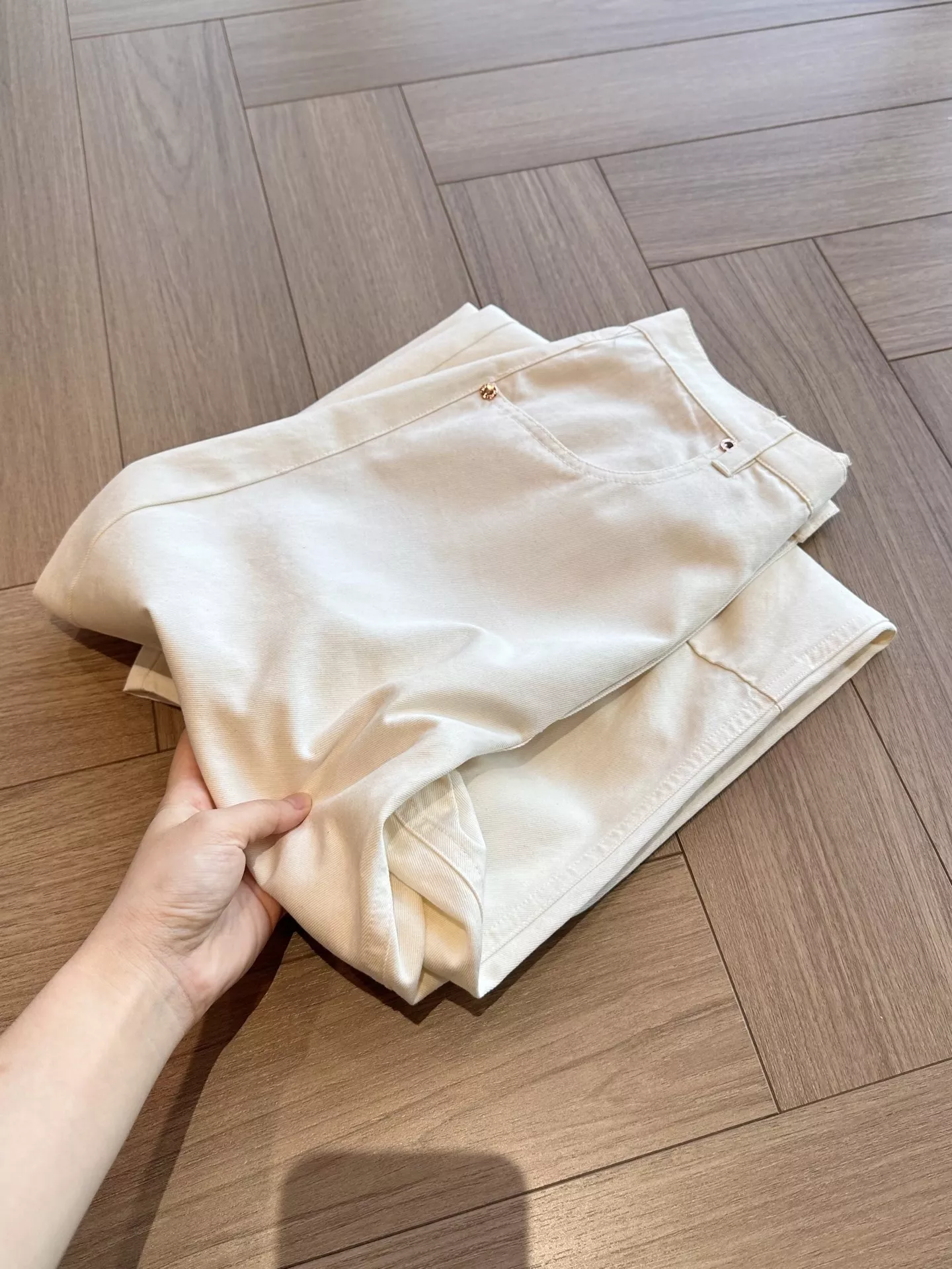 브루넬로쿠치넬리 쿨링 코튼 라이오셀 블렌드 커브드 와이드 팬츠 상세 이미지 55