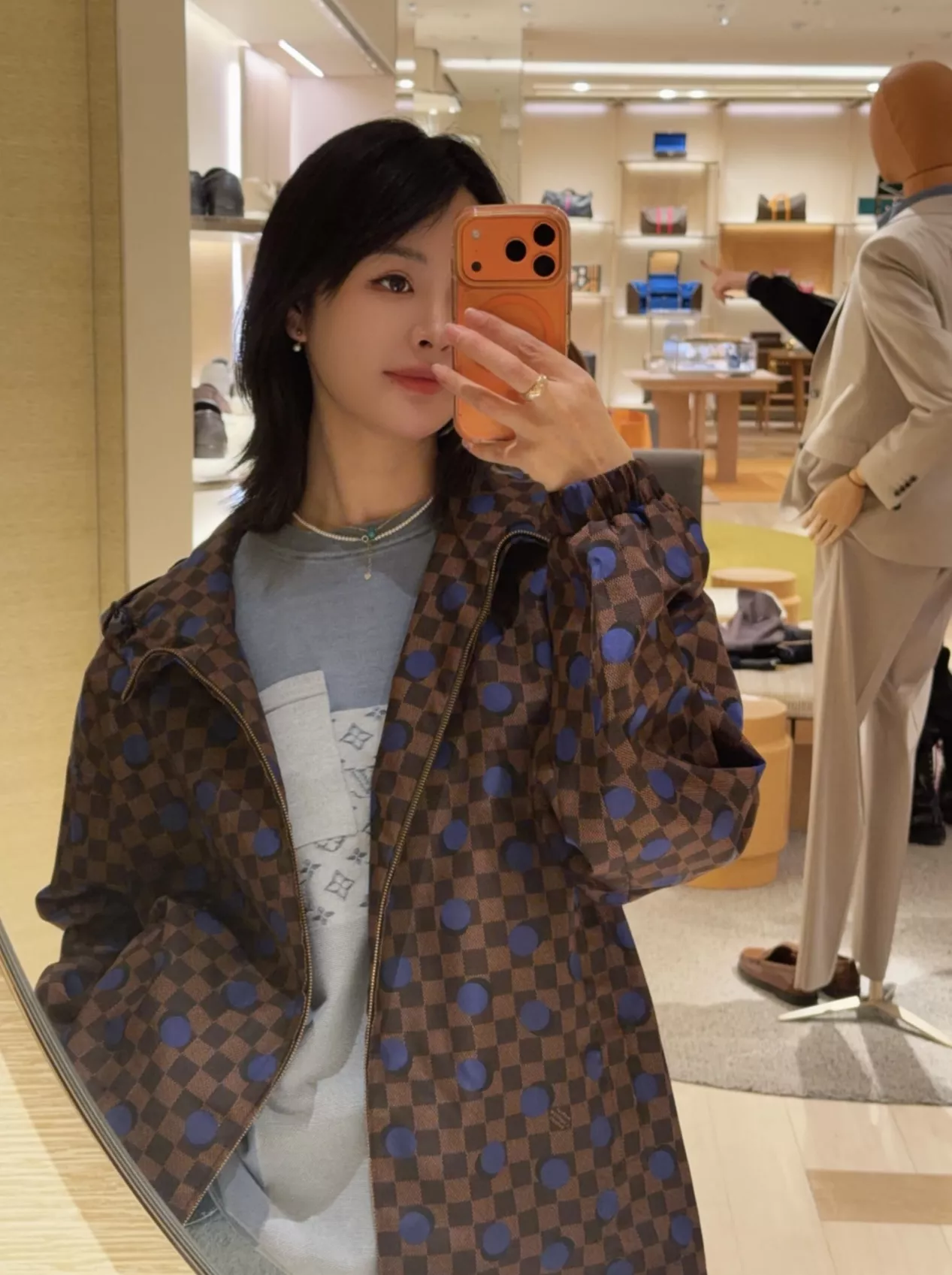 루이비통 다미에 블루 도트 방수 후드 재킷 상세 이미지 81