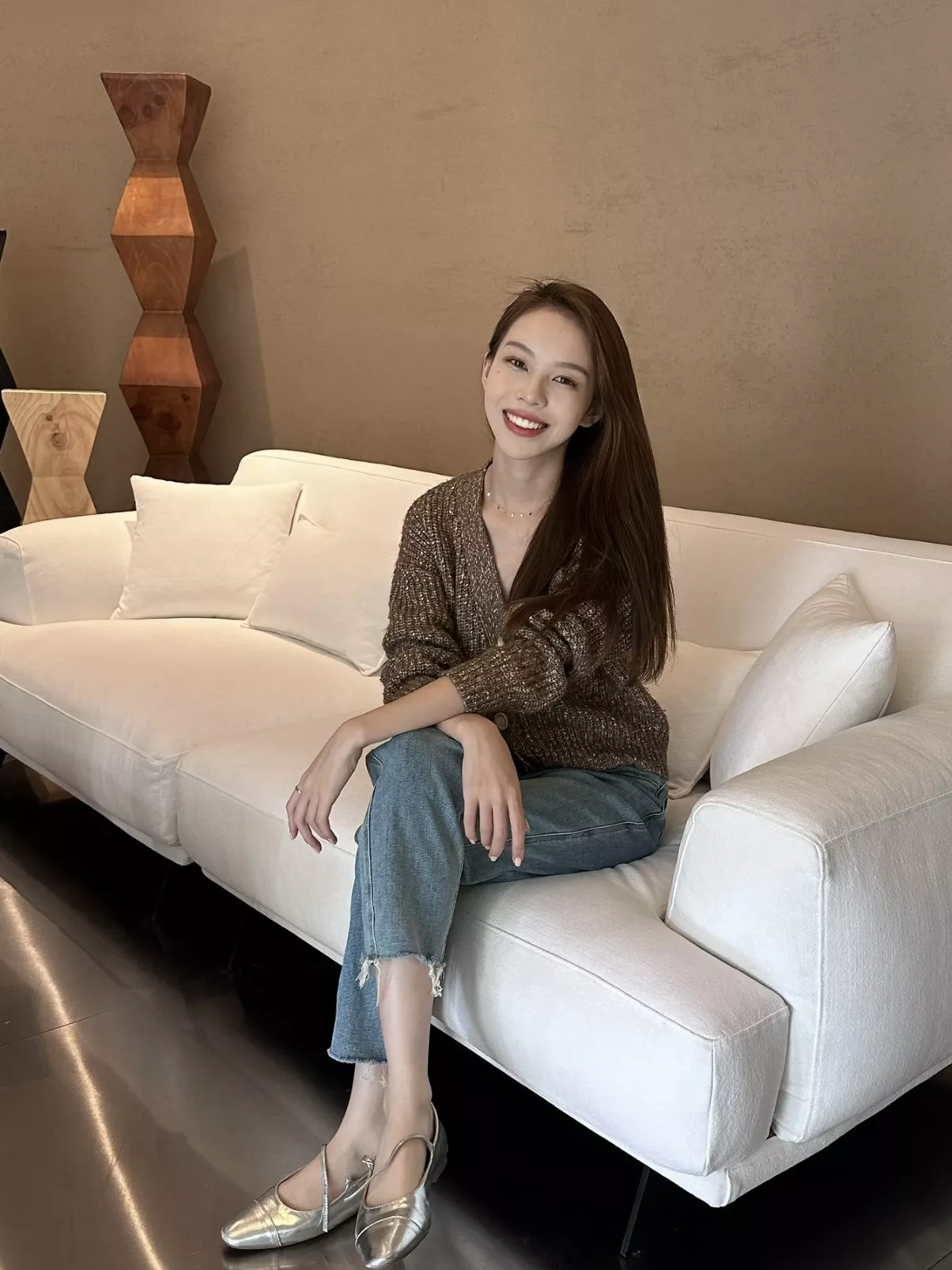 발망 브이넥 메탈릭 오픈워크 니트 가디건 상세 이미지 82