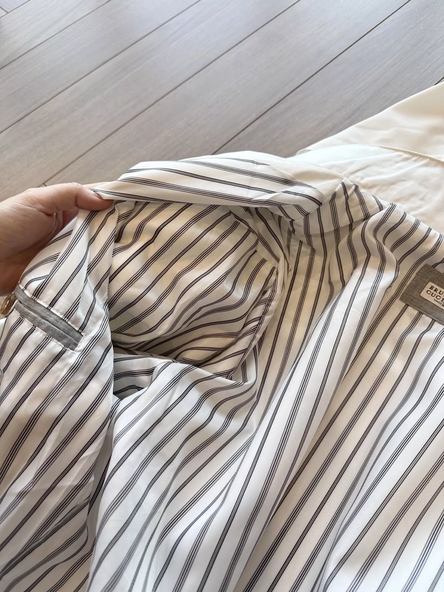 브루넬로쿠치넬리 하링턴 스탠드칼라 히든후드 집업 재킷 상세 이미지 50