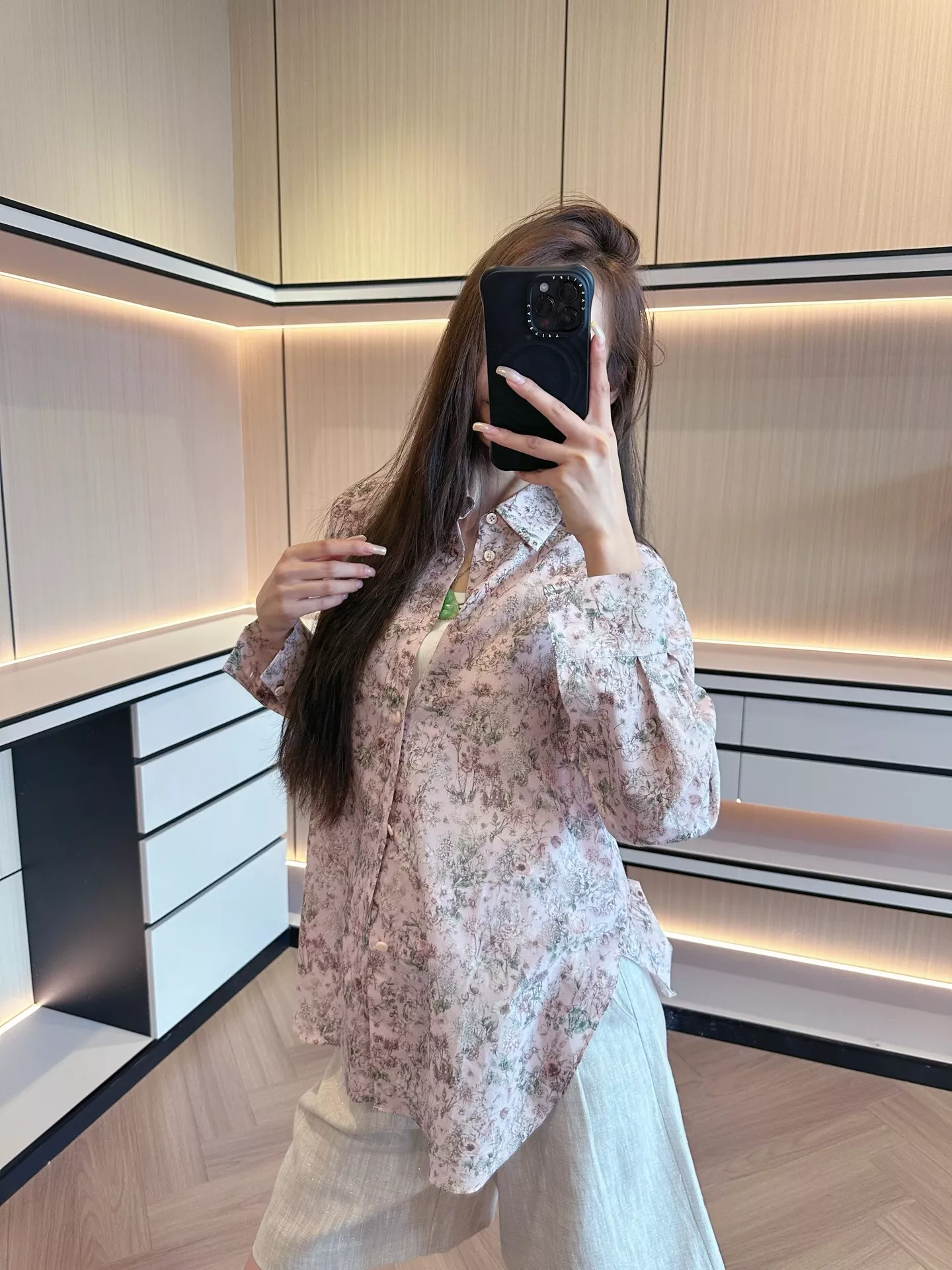디올 빈티지 플로럴 프린트 실크 코튼 긴소매 셔츠 상세 이미지 67