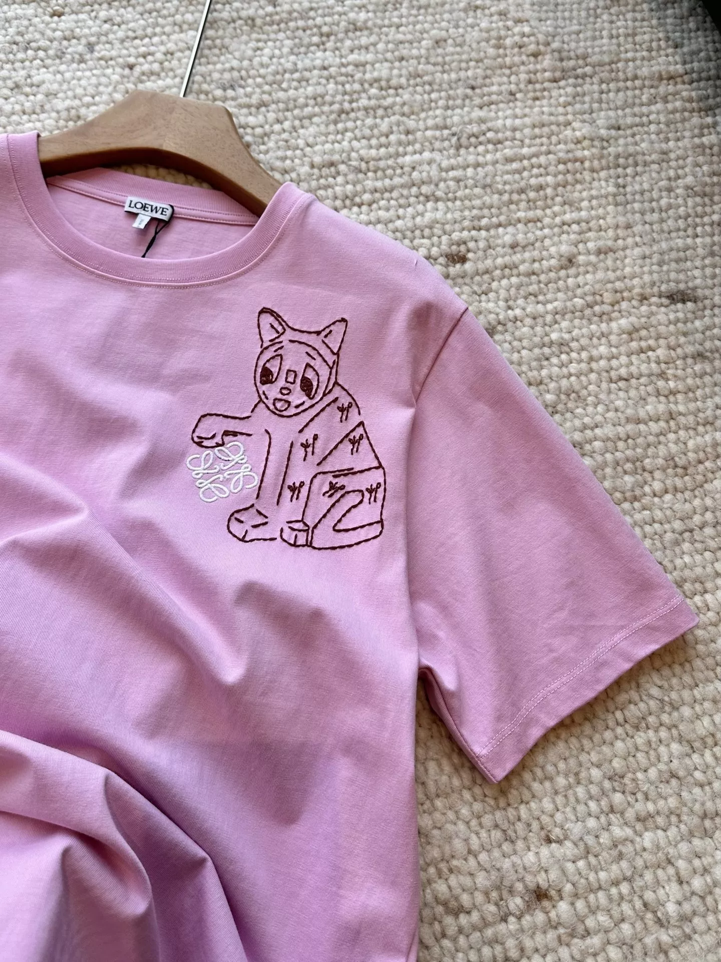 로에베 고양이 자수 오버핏 반소매 티셔츠 상세 이미지 18