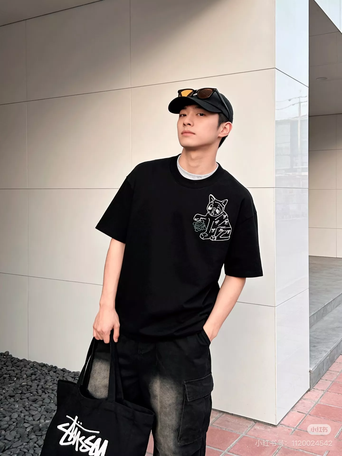 로에베 고양이 자수 오버핏 반소매 티셔츠 상세 이미지 69